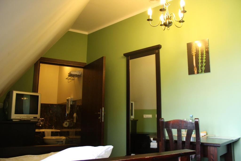 Klasztor Cedynia Hotel Pokoj fotografie
